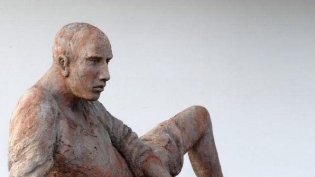 Hanneke Beaumont, la scultrice olandese che vive a Pietrasanta