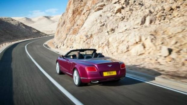 Bentley Continental GT Speed Convertible offre lusso e prestazioni