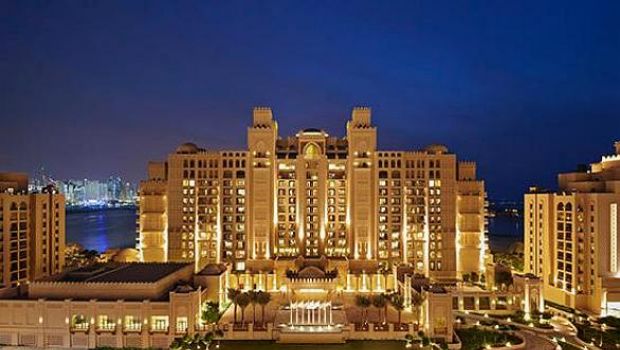 Hotel di lusso Palm Fairmont nell’isola artificiale di Dubai