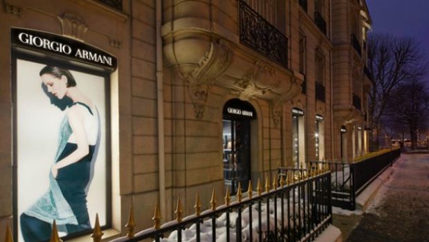 Giorgio Armani apre un flagship store per donne a Parigi