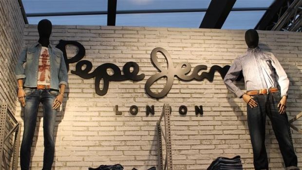 Pitti Uomo 2013: Pepe Jeans London e le foto dello stand &#8220;Denim Laundry&#8221;