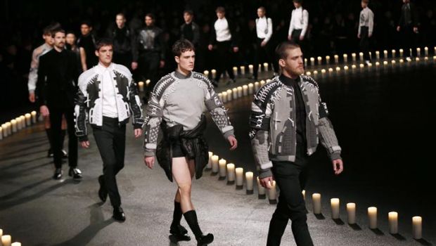 Sfilate moda uomo 2013 Parigi: il gladiatore contemporaneo di Givenchy by Riccardo Tisci, le foto