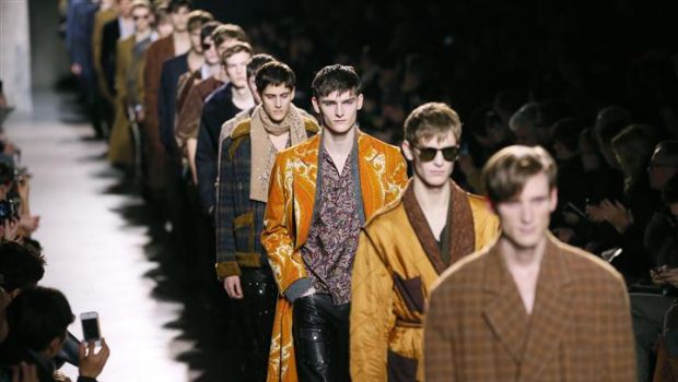 Sfilate moda uomo 2013 Parigi: il notturno maschile di Dries Van Noten, le foto