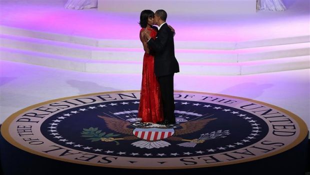 Inauguration day 2013: il giuramento e il ballo di Barack Obama e Michelle, le celebrities e i look