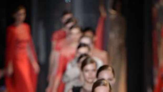Parigi sfilate Haute Couture 2013: la delicatezza di Elie Saab per la S/S 2013, tutte le foto