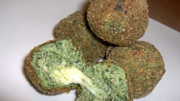 Le polpette di spinaci al forno per secondo piatto leggero