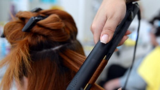 Le 5 pettinature per capelli lunghi più facili da fare in casa