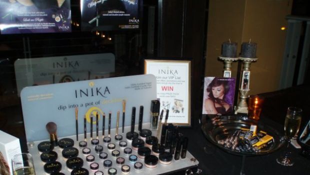 Il trucco minerale Inika, con i prodotti consigliati da Pinkblog