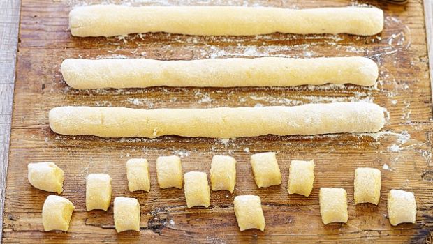 La ricetta per preparare gli gnocchi con la farina 0