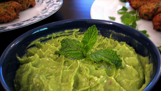 La salsa guacamole da fare in casa per un delizioso aperitivo