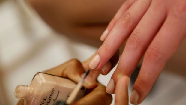 La manicure fai da te in 5 facili mosse