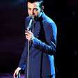 Sanremo 2013: Marco Mengoni, tutti i look e gli abiti Ferragamo indossati sul palco dell&#8217;Ariston