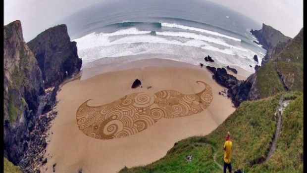 I disegni sulla sabbia di Tony Plant incantano l’Europa