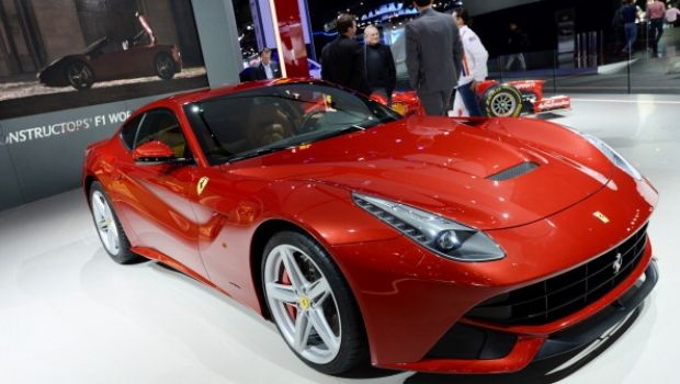 La Ferrari F12berlinetta vince il &#8220;Supercar of the Year&#8221; di GQ Magazine