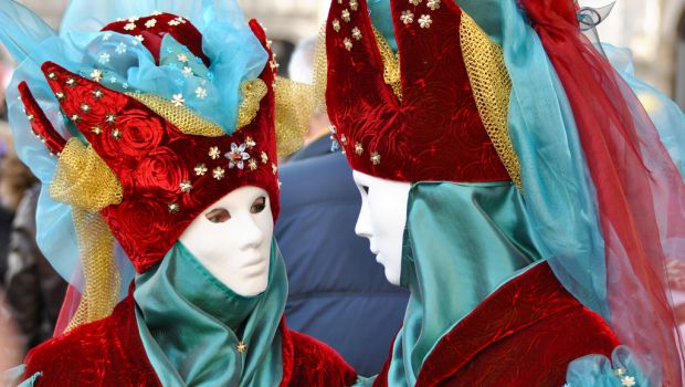 I travestimenti di Carnevale più divertenti per lui e per lei