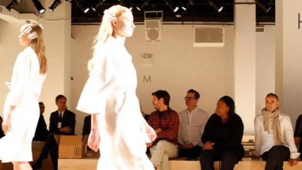Calvin Klein Collection sfila alla New York Fashion Week con la collezione autunno/inverno 2013-2014