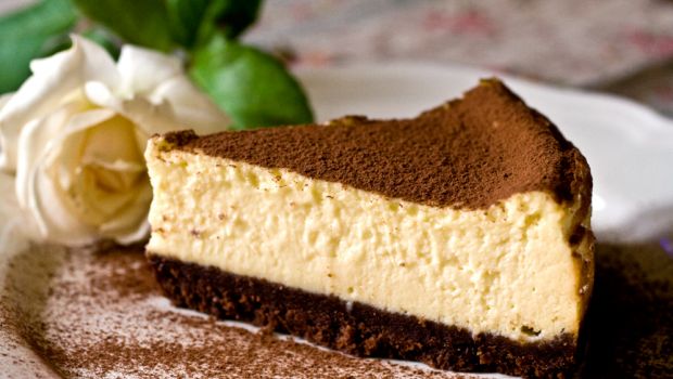 La ricette della cheesecake al cioccolato deliziosa per il pomeriggio