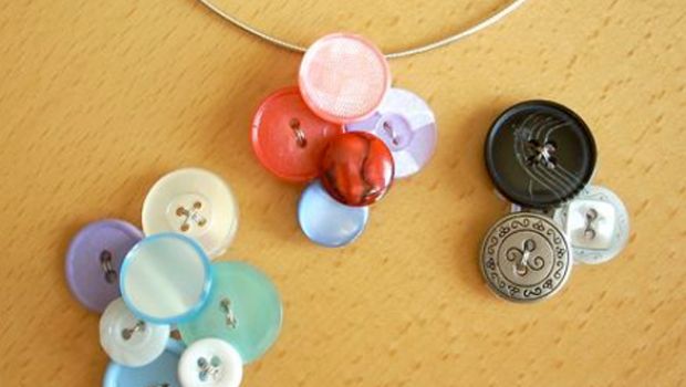 Il riciclo creativo delle collane rotte, come riusare i pezzi per nuovi oggetti