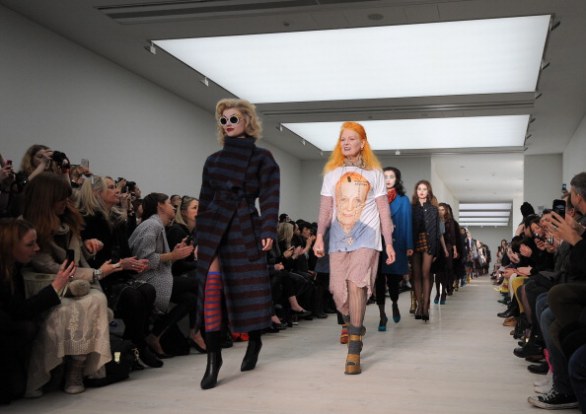 La sfilata della collezione femminile autunno-inverno 2013-2014 di Vivienne Westwood Red Label a Londra