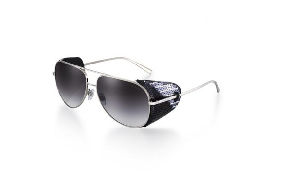 Giorgio Armani, gli occhiali da sole e vista per la primavera estate 2013: le forme essenziali