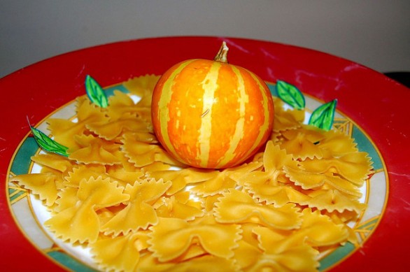 Come fare la pasta con la zucca con la ricetta semplice