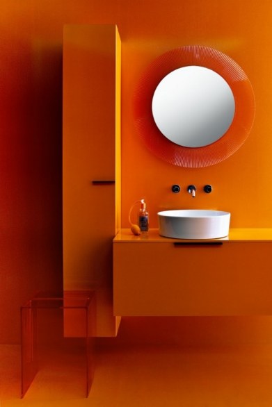 Salone del Mobile 2013: da Kartell il bagno in plastica by Laufen