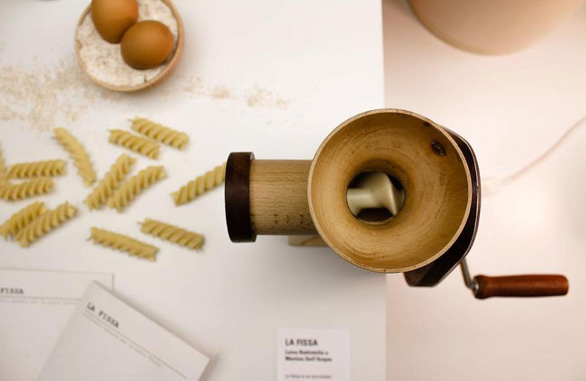 Autoproduzioni, fare la pasta in casa con il torchietto di La Fissa Design