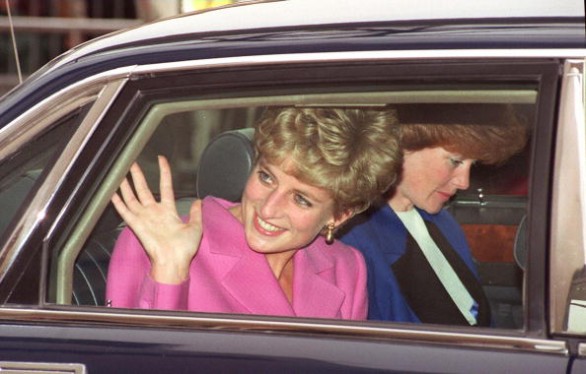 Gli abiti di Lady Diana all&#8217;asta il 19 marzo a Londra