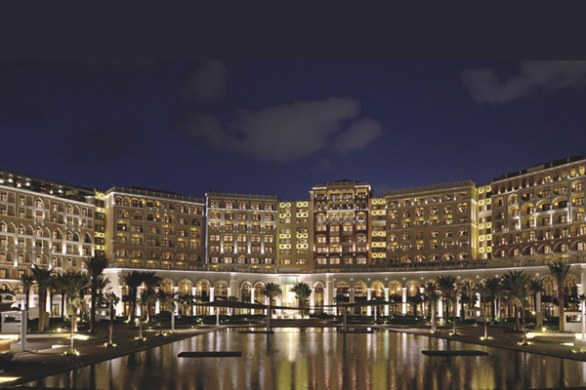 Hotel di lusso Ritz-Carlton Abu Dhabi Grand Canal per vivere un sogno ricettivo ad occhi aperti