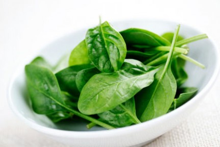 Le proprietà degli spinaci per essere belle e sane