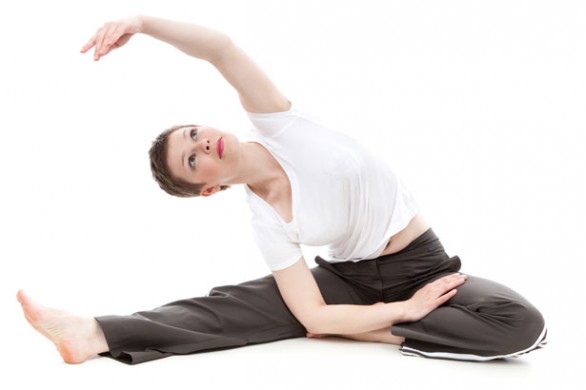 Esercizi di stretching posturale contro cervicale e mal di schiena