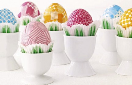 Come realizzare le uova di Pasqua di patchwork colorate ed economiche