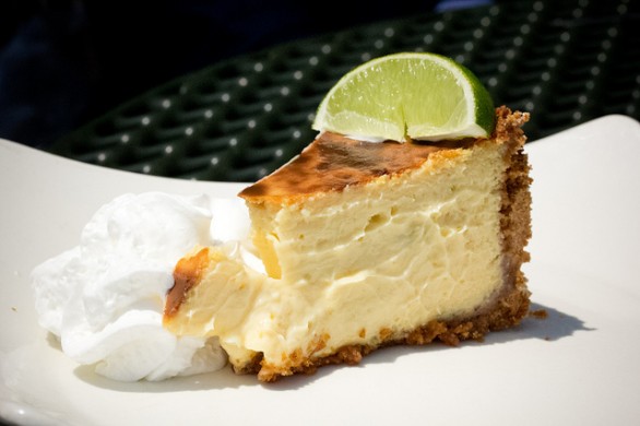 La ricetta della cheesecake al lime, un dolce fresco e primaverile