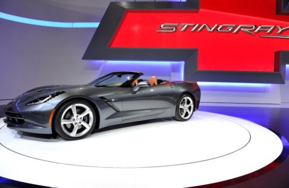 Corvette Stingray Convertible a un milione di dollari il primo esemplare dell&#8217;iconica auto sportiva