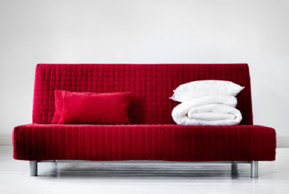 I divani Ikea trasformabili in letto ideali per case piccole