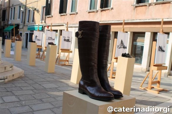 Maison Louis Vuitton Venezia: il savoir faire delle calzature in mostra tra le Calli, foto