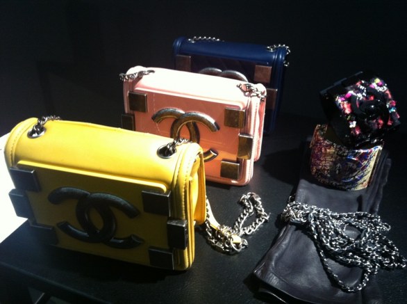 La collezione Chanel accessori autunno inverno 2013/2014