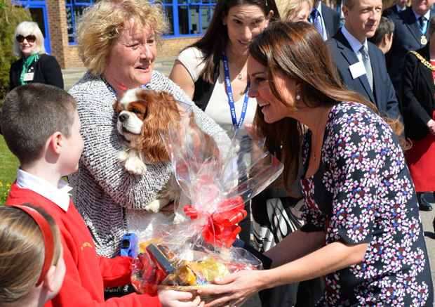 Kate Middleton ospite in una scuola contro la droga e l&#8217;alcolismo