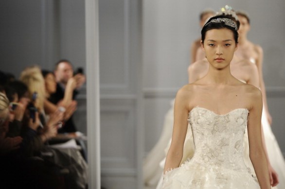 Gli abiti da sposa 2014 di Monique Lhuillier più belli per il giorno delle nozze