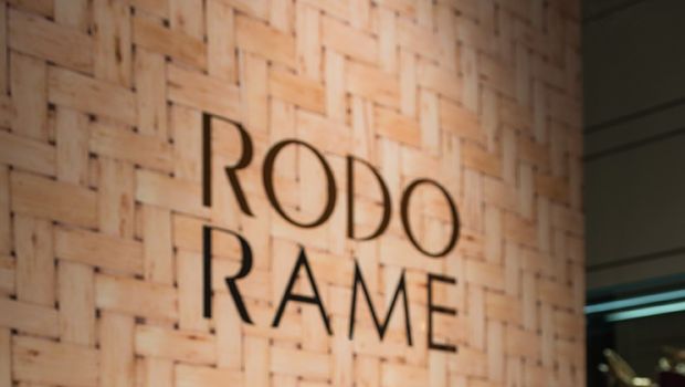 Fuorisalone 2013 Milano: le vetrine della boutique Rodo con Istituto Italiano del Rame