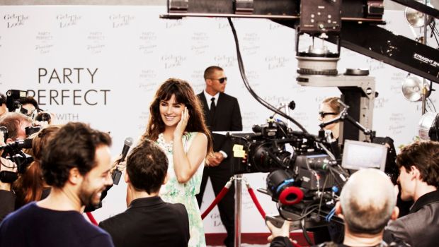 Lindex Penelope Cruz: l&#8217;attrice è la testimonial della campagna P/E 2013, le foto del backstage