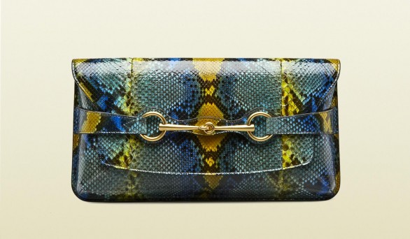 Pochette di lusso Gucci in pitone multicolor con dettaglio morsetto