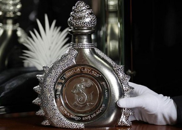 Liquori di lusso e record milionario con The Diamond Sterling per la tequila più cara al mondo