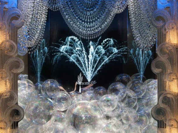 Gioielli Tiffany ispirati a Great Gatsby in vetrina nella boutique di New York