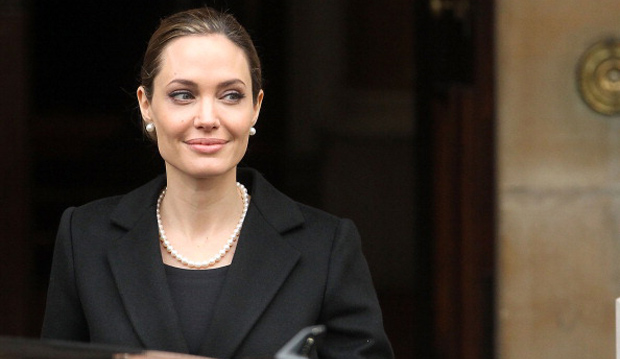 Angelina Jolie prevede anche l&#8217;asportazione delle ovaie dopo la mastectomia?