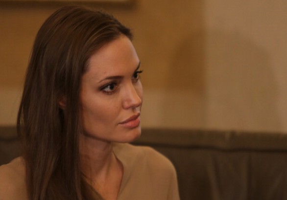Veronesi risponde ad Angelina Jolie: &#8220;La diagnosi precoce è la migliore strategia&#8221;