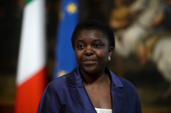 Il ministro Cecile Kyenge vittima di scritte razziste a Pistoia