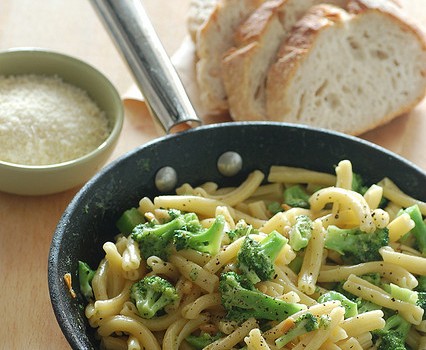La ricetta della pasta con broccoli e panna