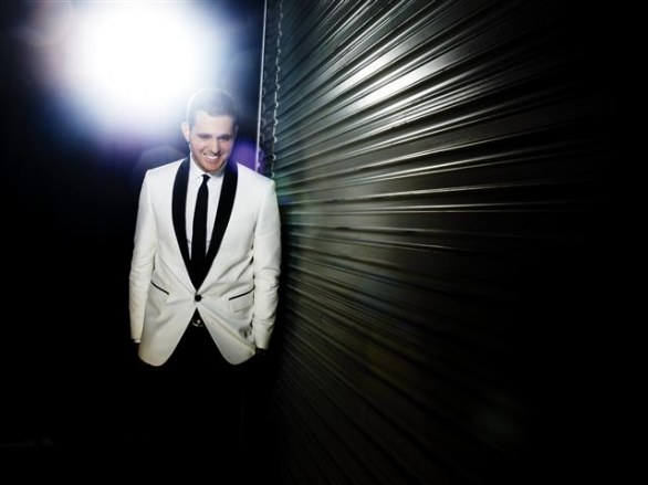 Michael Bublé To be loved: l&#8217;artista veste Dsquared2 sulla copertina del suo nuovo album, le foto