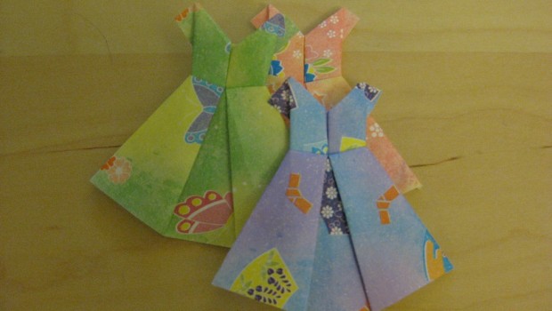 Come fare gli abiti origami per assegnare i posti a tavola al matrimonio
